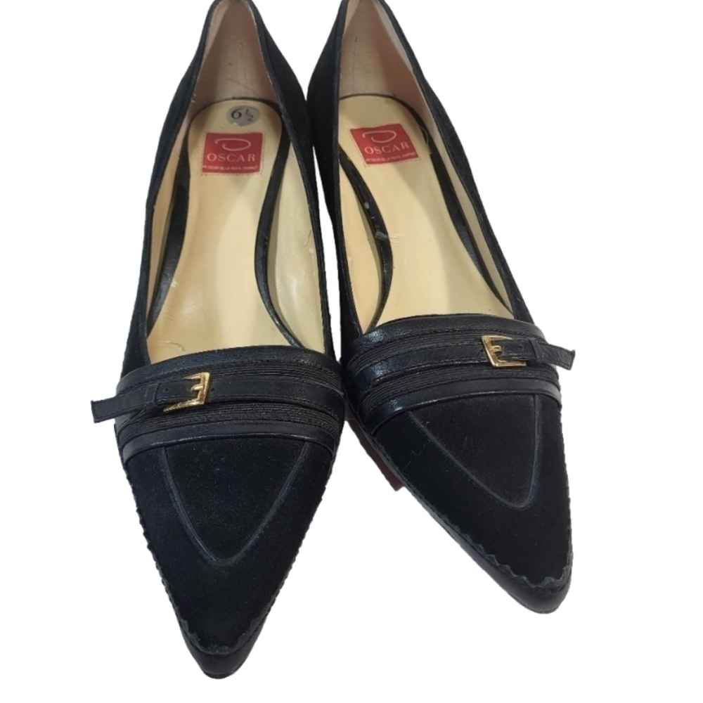 Oscar de la Renta Pointed Toe Low Heels